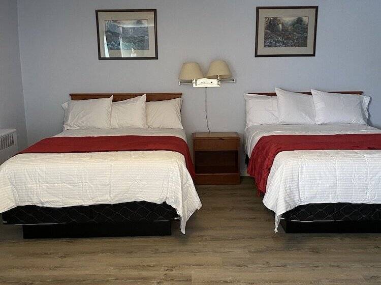 Номер Стандарт 2 Двуспальные Кровати, The Gables Inn