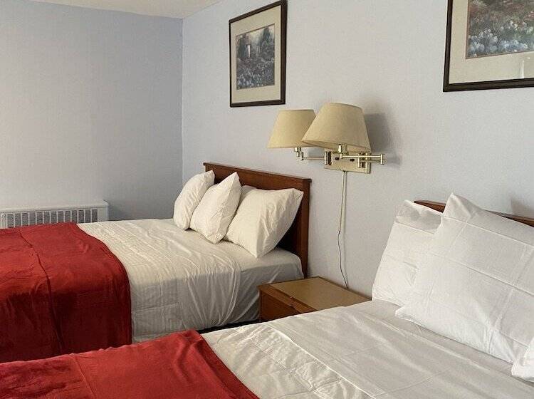 Номер Стандарт 2 Двуспальные Кровати, The Gables Inn