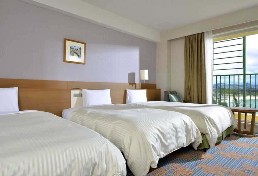 Triple Room Sea View, Vessel Hotel Campana Okinawa