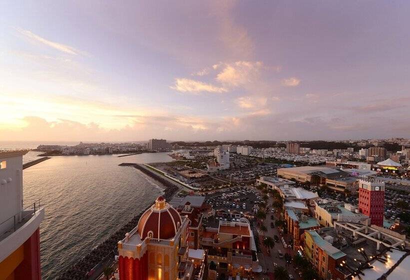 Triple Room Sea View, Vessel Hotel Campana Okinawa