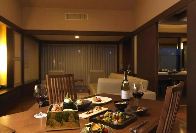 プレジデントスイートルーム, Lake Shikotsu Tsuruga Resort Spa Mizu No Uta