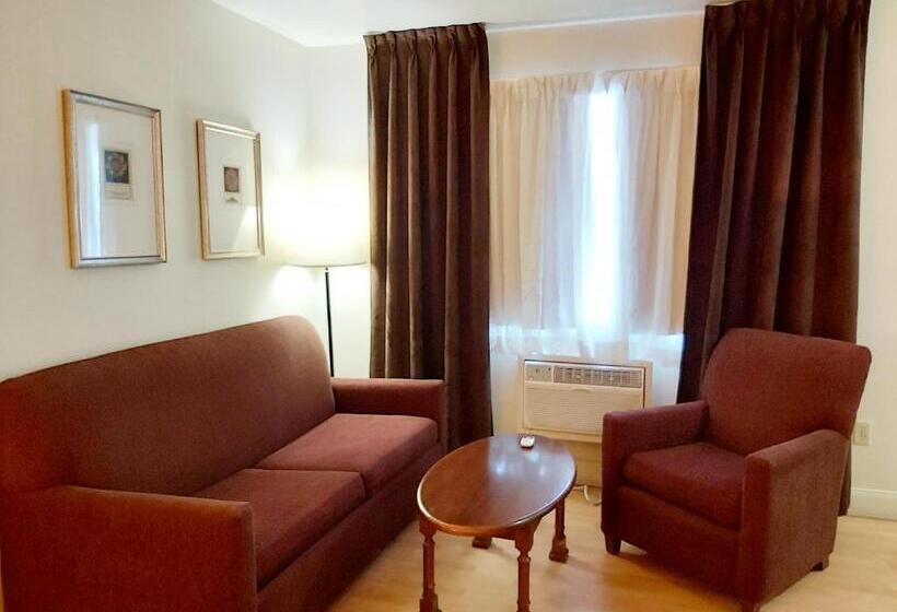 이코노미 룸, Seely's Motel
