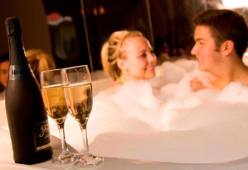 스위트, Seely's Motel