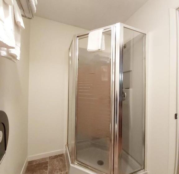 스위트, Seely's Motel