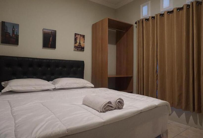 חדר דלוקס, Alexandria12 Guest House