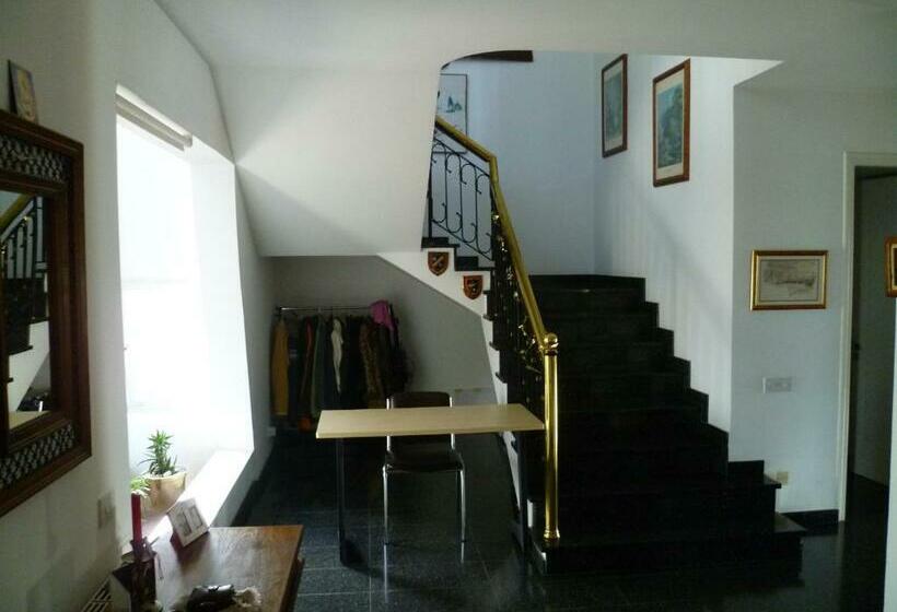 اتاق استاندارد, Room In Guest Room   Datacom House   The Sky Blue Room