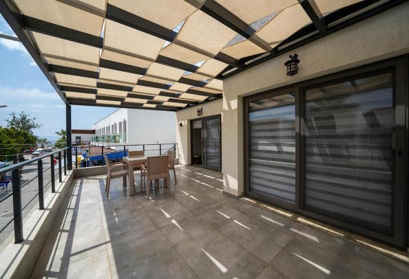 جناح عائلي, Naz Liman Otel Bodrum