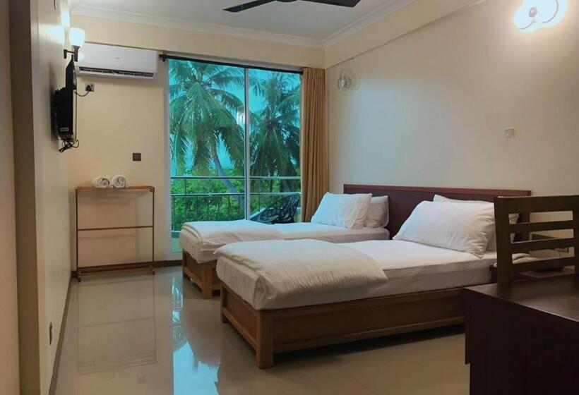 اتاق استاندارد با بالکن و چشم‌انداز دریا, Noah Private Beach House