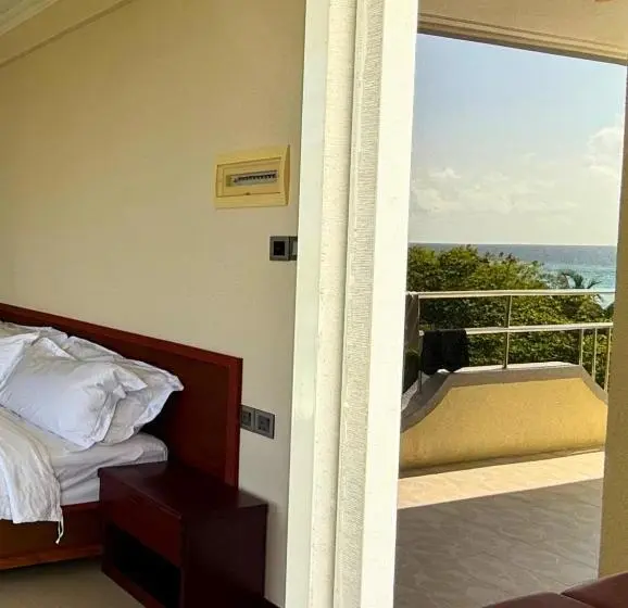 اتاق لوکس با بالکن و چشم‌انداز دریا, Noah Private Beach House