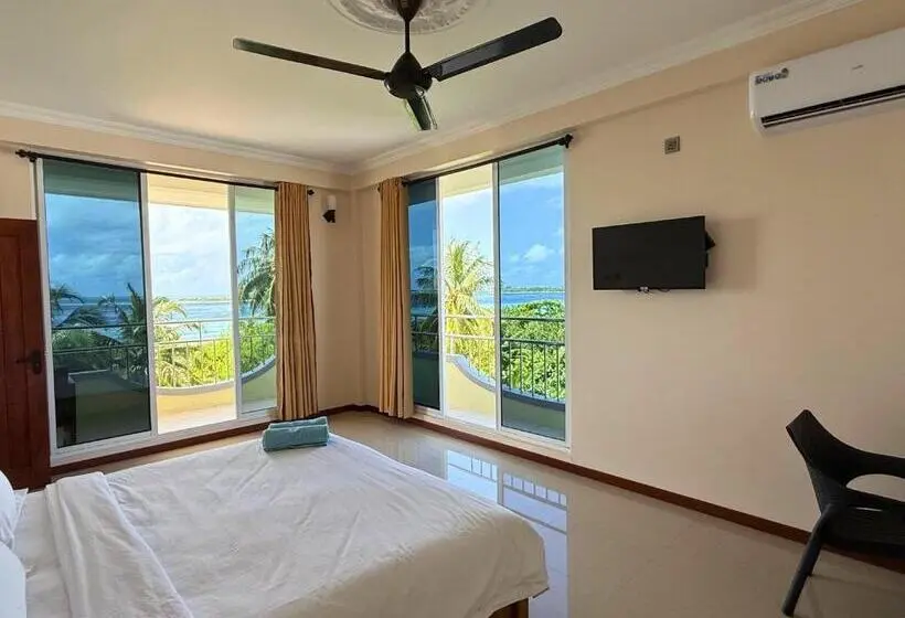 اتاق لوکس با بالکن و چشم‌انداز دریا, Noah Private Beach House