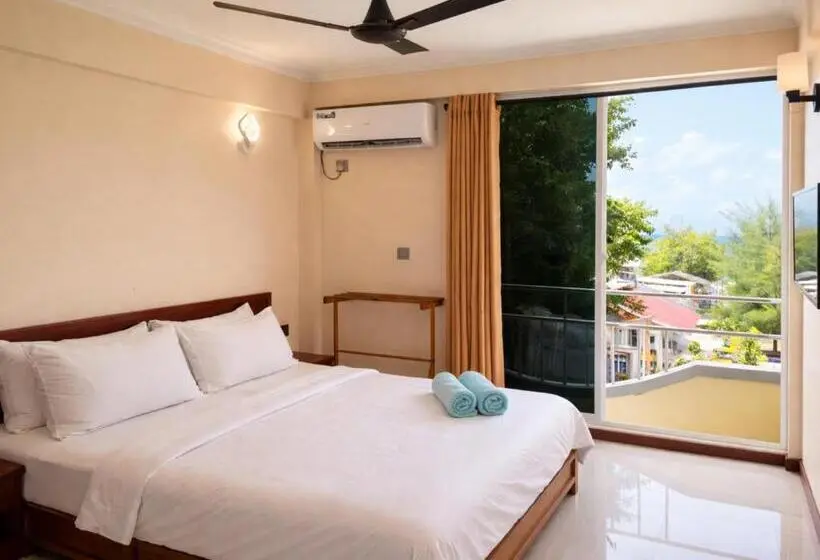 اتاق استاندارد با بالکن و چشم‌انداز دریا, Noah Private Beach House