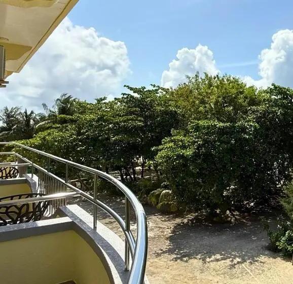 اتاق استاندارد با بالکن و چشم‌انداز دریا, Noah Private Beach House