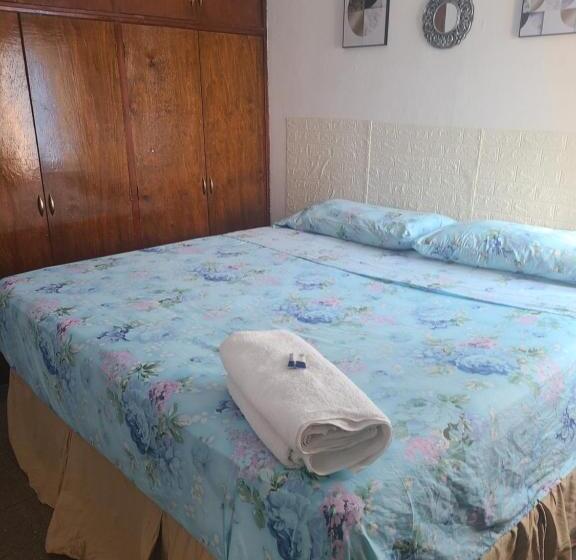 اتاق استاندارد با بالکن, Hospedaje Casa De Luna