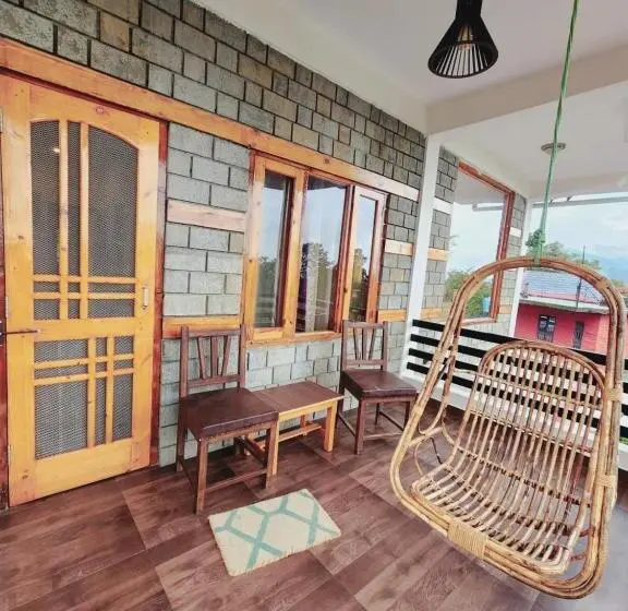 キングサイズベッドのスタンダードルーム, The Birdhouse Villa