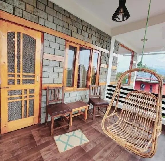 キングサイズベッドのスタンダードルーム, The Birdhouse Villa