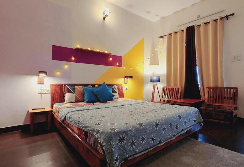 غرفة قياسية سرير كينج, The Birdhouse Villa