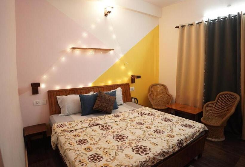 غرفة قياسية, The Birdhouse Villa