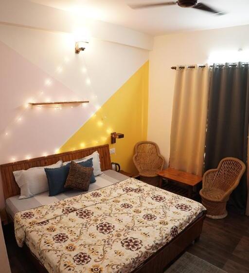 غرفة قياسية, The Birdhouse Villa