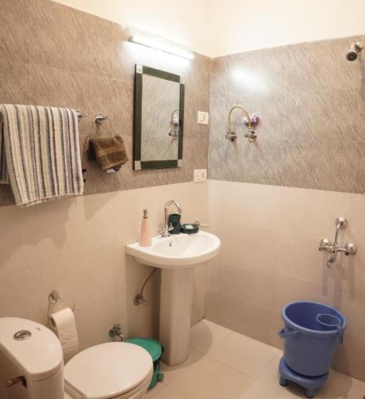 غرفة قياسية, The Birdhouse Villa