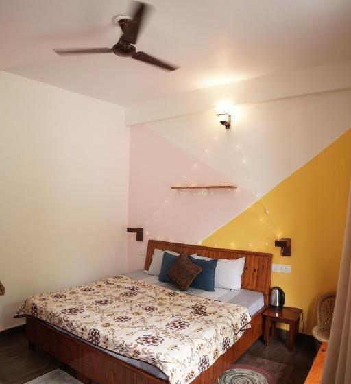 غرفة قياسية, The Birdhouse Villa