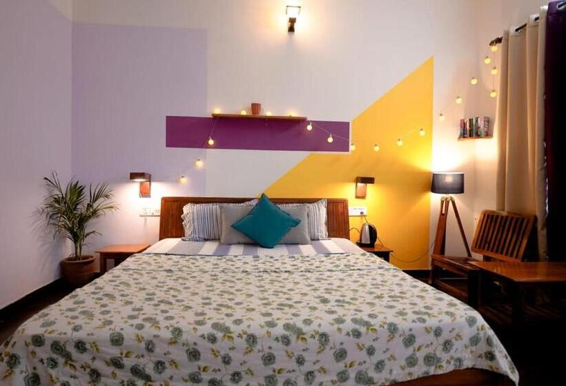 غرفة قياسية سرير كينج, The Birdhouse Villa