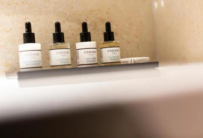 サイドシービュージュニアスイート, Hôtel Spa & Restaurant   Son De Mar