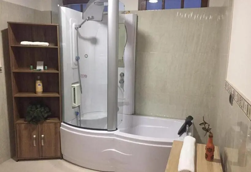 バスタブ付きスタンダードルーム, Villa Mercedes Colonial