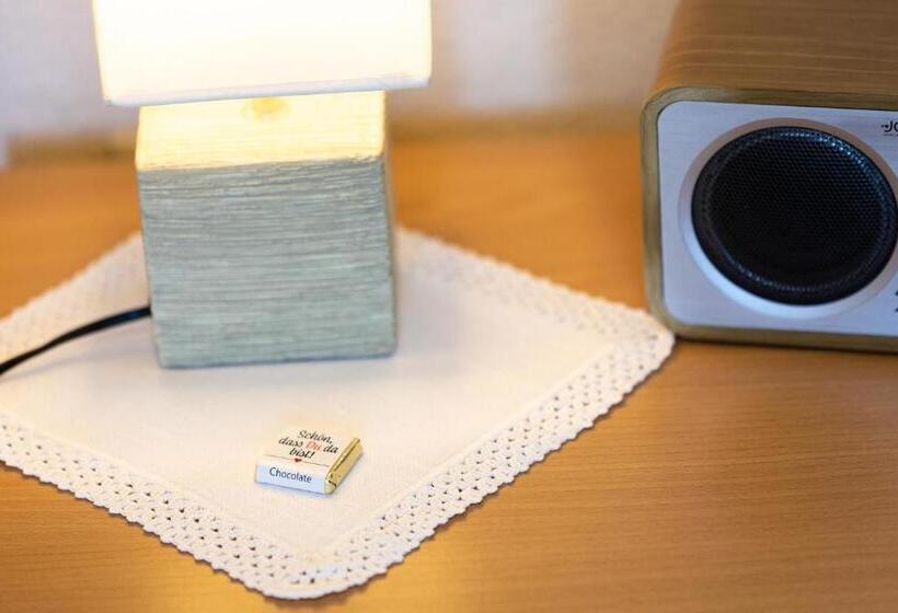 غرفة قياسية مطلّة علي البحيرة, Pension Am Hardausee