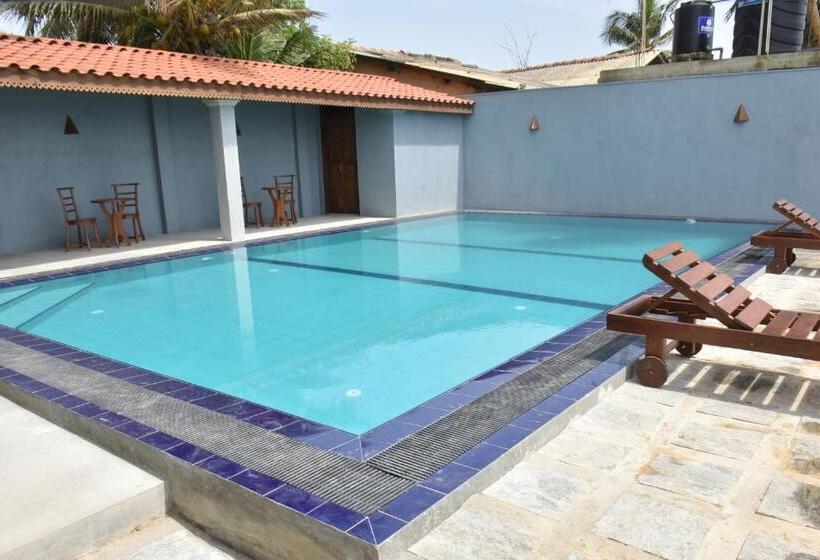 غرفة ديلوكس مطلّة علي البحر, Arrow Beach Resort