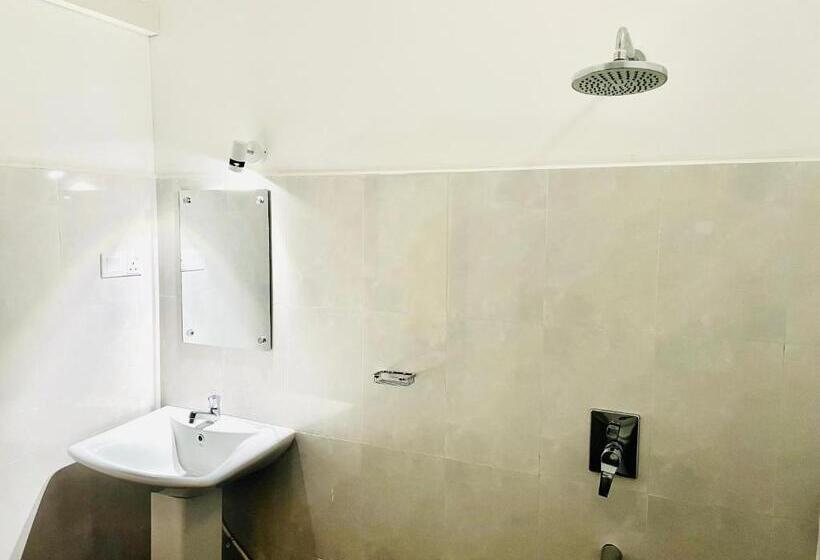 غرفة ديلوكس مطلّة علي البحر, Arrow Beach Resort