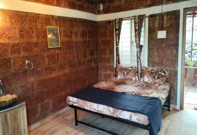 חדר קלאסי לשלושה, Oyo 85889 Sayali Holidays