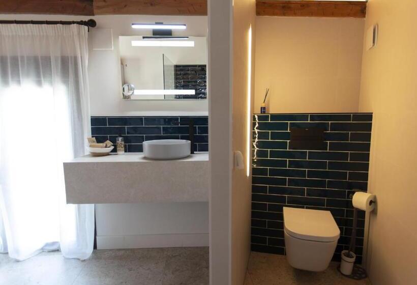 חדר סופריור, Poeta Jorge Manrique