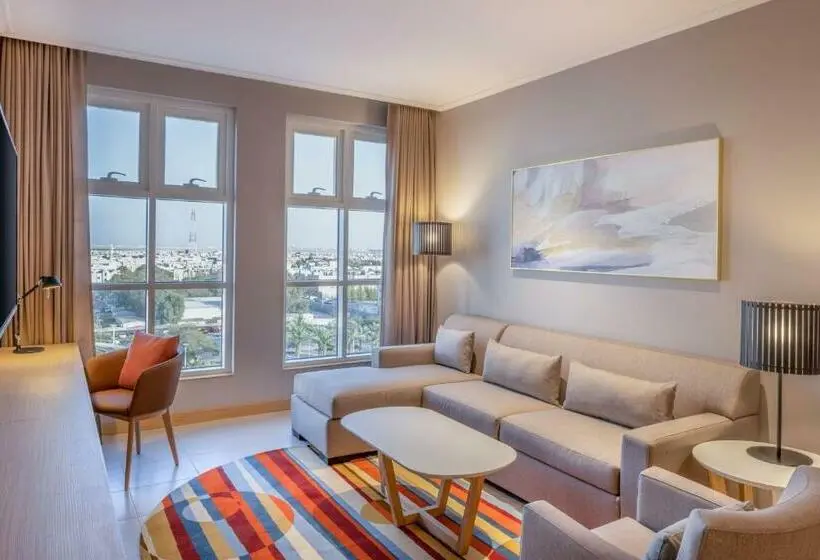 Suite King Bed