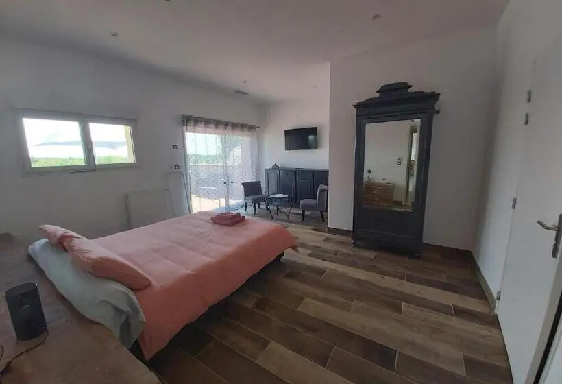 Quarto Standard Cama King para Deficientes, Domaine De Codeval