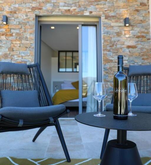 جناح مزود بتراس, Akwabay   Les Villas Du Cap