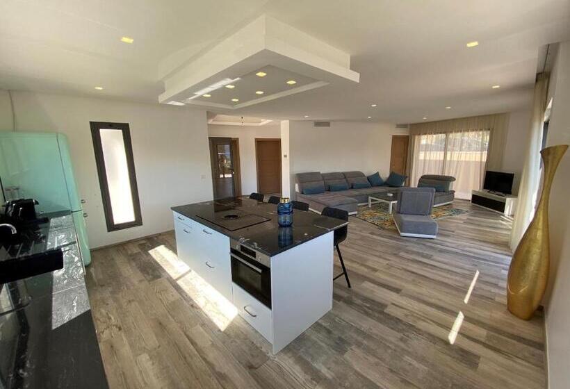 جناح مزود بتراس, Akwabay   Les Villas Du Cap