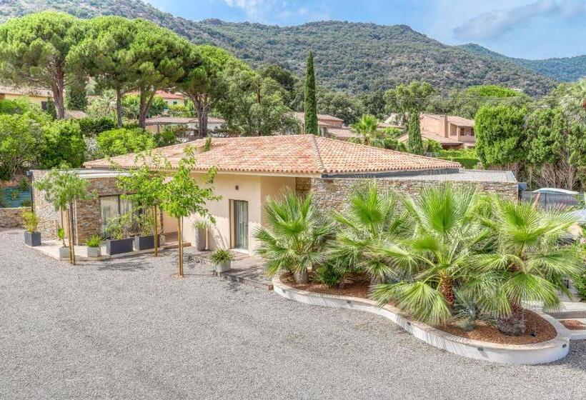 جناح مزود بتراس, Akwabay   Les Villas Du Cap