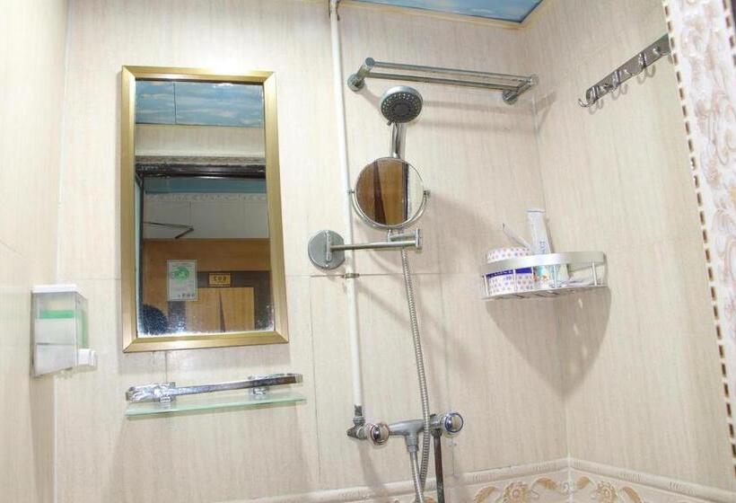 اتاق استاندارد یک نفره, Shangri La Guest House