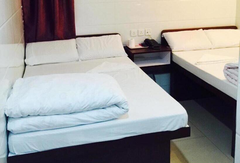 اتاق استاندارد سه نفره, Shangri La Guest House