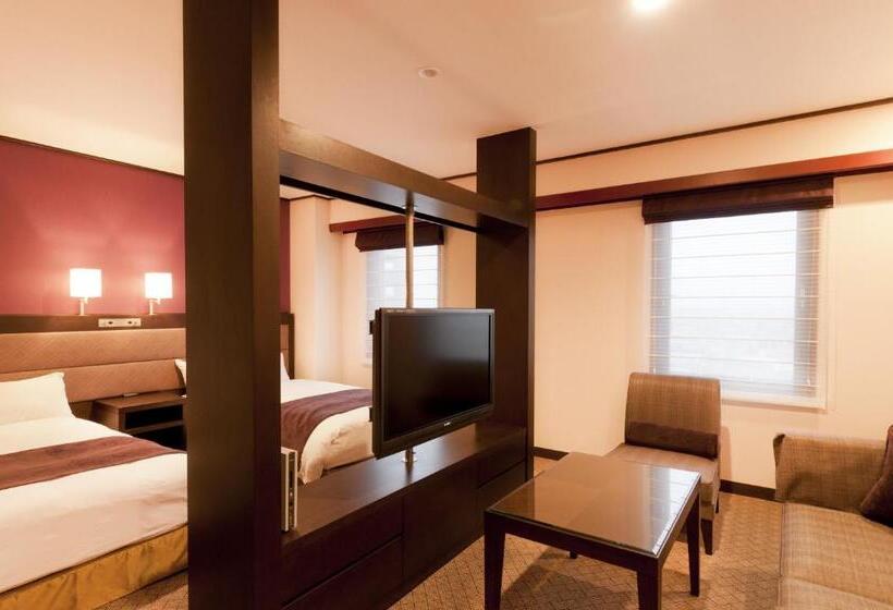 جناح جونيور, Den S Hotel Yonezawa