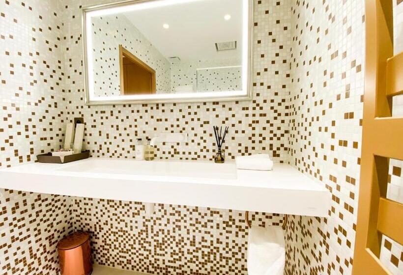 غرفة قياسية سرير كينج, Petit Monlot   Saint Emilion