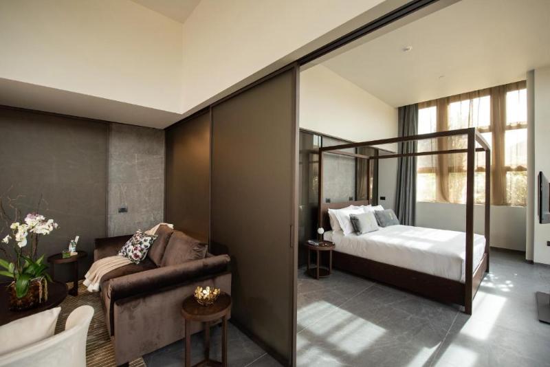 سوییت اجرایی, Gold Tower Lifestyle
