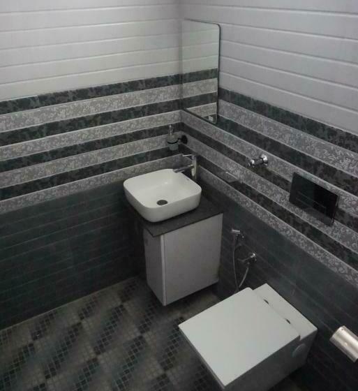 디럭스 스위트, Paadi Holidays Ramakkalmedu