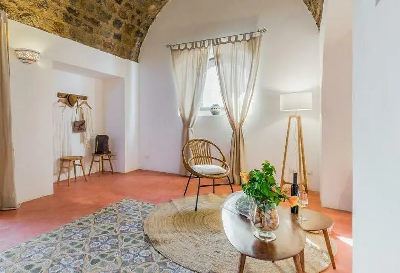 اتاق لوکس, Tenuta Bukkuram