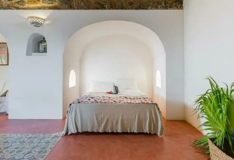 اتاق لوکس, Tenuta Bukkuram