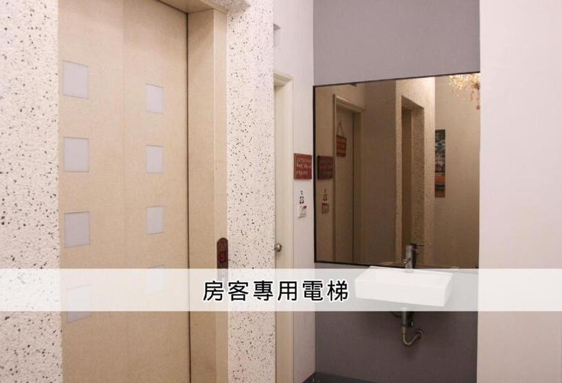 اتاق استاندارد با بالکن, 首爾한성民宿