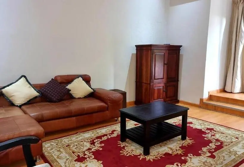 Sviitti, Cedar Rest Boutique