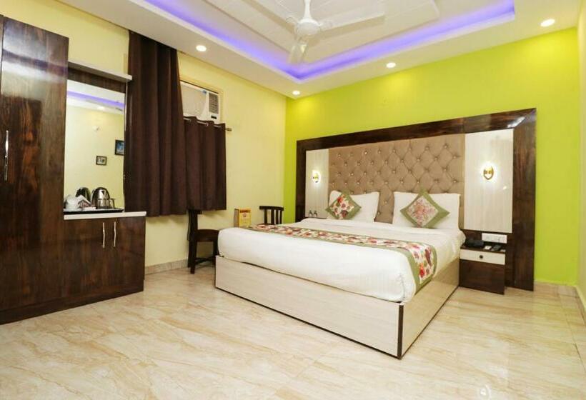 اتاق سوپریور, Airport Hotel Shivaka Inn