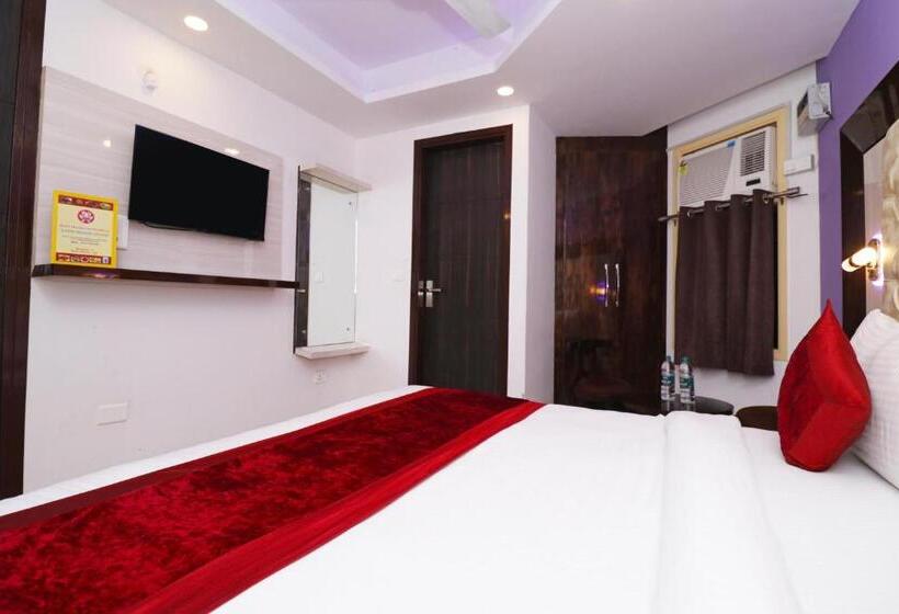 اتاق لوکس, Airport Hotel Shivaka Inn