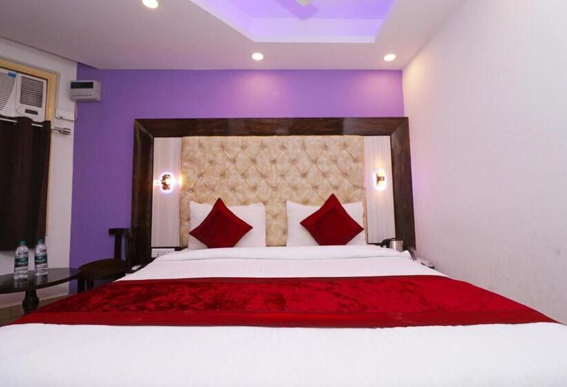 اتاق لوکس, Airport Hotel Shivaka Inn